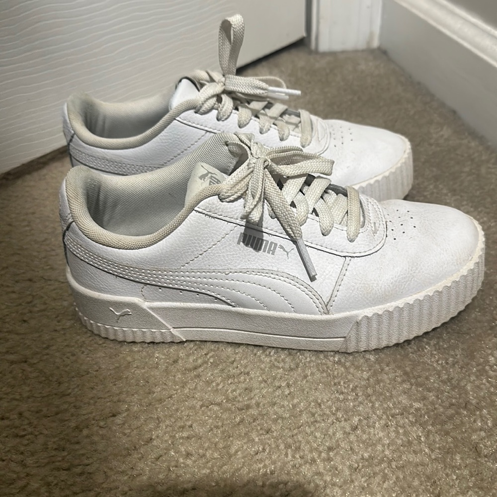 Puma sneakers soft foam kids size 3 good condition